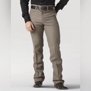 NEW Wrangler Men's Wrancher Dress Jean 38W x 32L, 82BH Birch Brown Taupe Pants